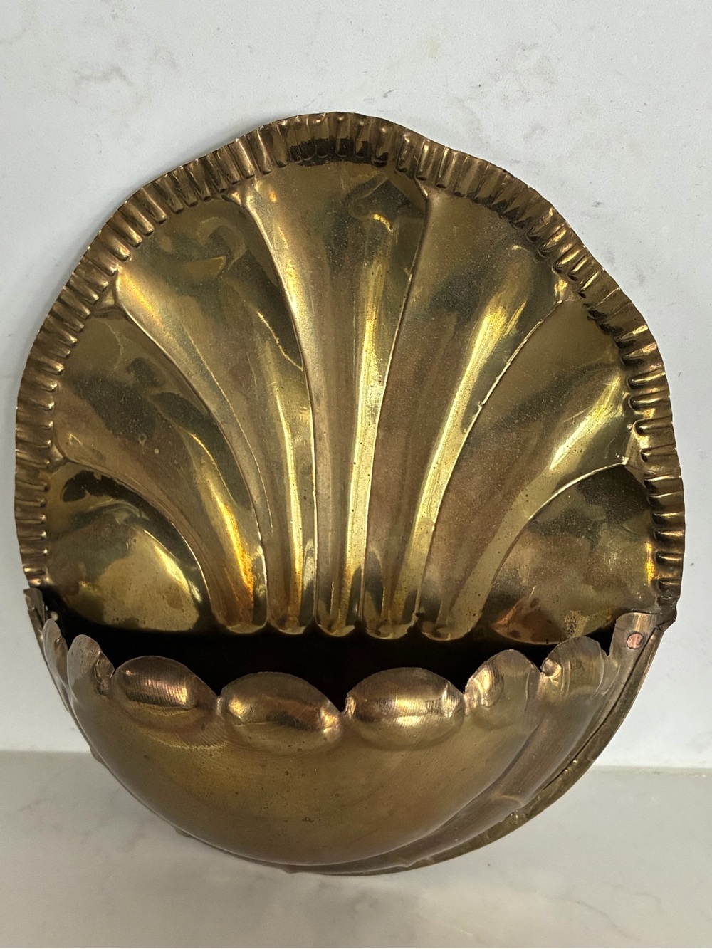 Vintage Brass Shell Wall Pocket — Gold Decorative Home Accent